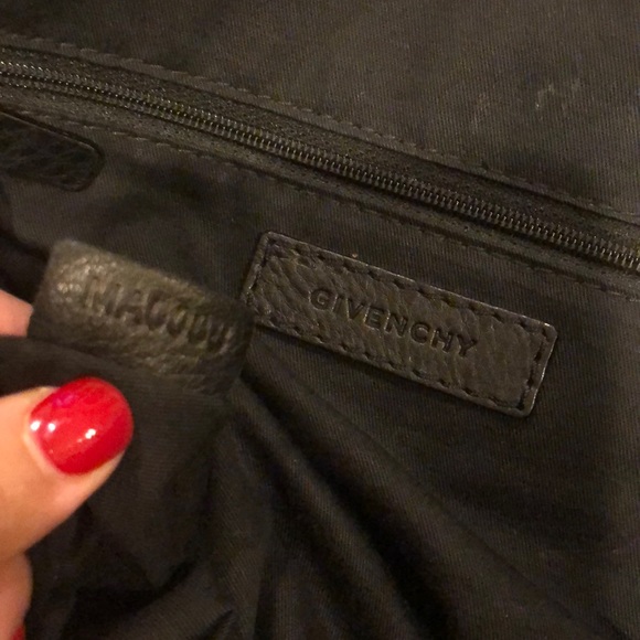 SOLD❌ Givenchy XL Nightingale Bag 👜❤️ - Picture 4 of 9